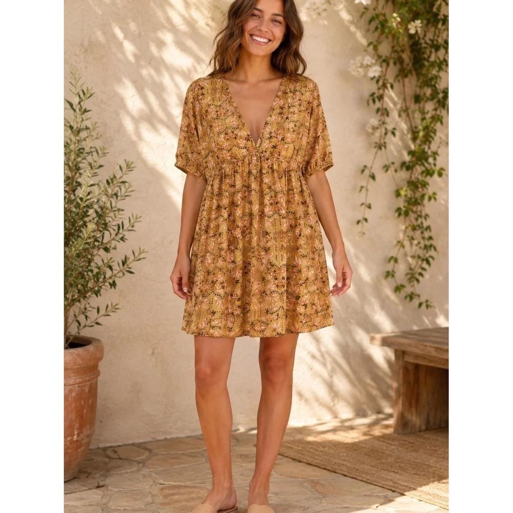 031 Natural Life Yellow Floral Boho Mini Dress Short Sleeve Pockets (M, EUC)
